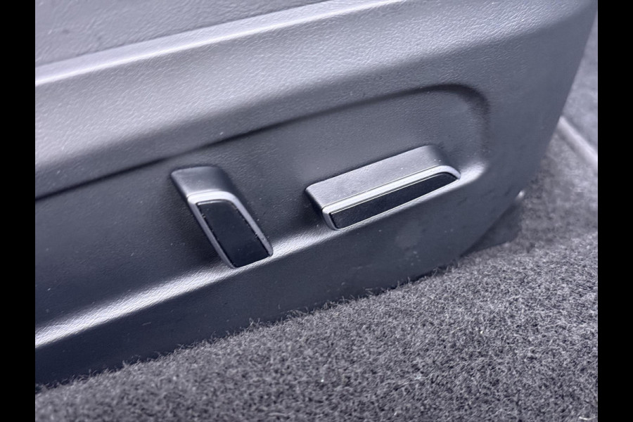 Tesla Model 3 Premium Long Range AWD 78 kWh ORGINELE AFN. TREKHAAK TESLA| AUTOPILOT| STOELVENTILATIE + VERWARMING| VOLLEDIGE TESLA GARANTIE T/M 01/2028 OF 80.000KM| DE HOOGVOLTACCU EN AANDRIJFLIJN TOT 2032 of 192.000KM |