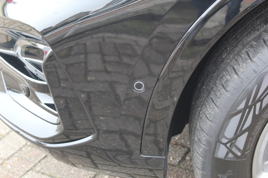 Ford Kuga 2.5 PHEV ST-Line X , 1500kg Trekgewicht Hybride rijden voor een reële prijs ! Adaptive Cruise Control, Stoel-, stuur- en voorraamverwarming, Climate Control, Metallic lak, Camera v+a, Elektr. achterklep, Side- en lane assist etc.