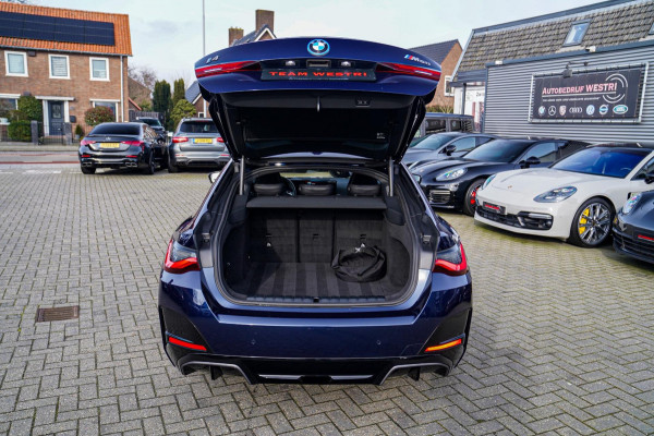 BMW i4 M50 High Executive 84 kWh | Schuifdak | BTW incl. | Harman/Kardon | Head up | Adaptieve cruise | Kuipstoelen | 360 cam |