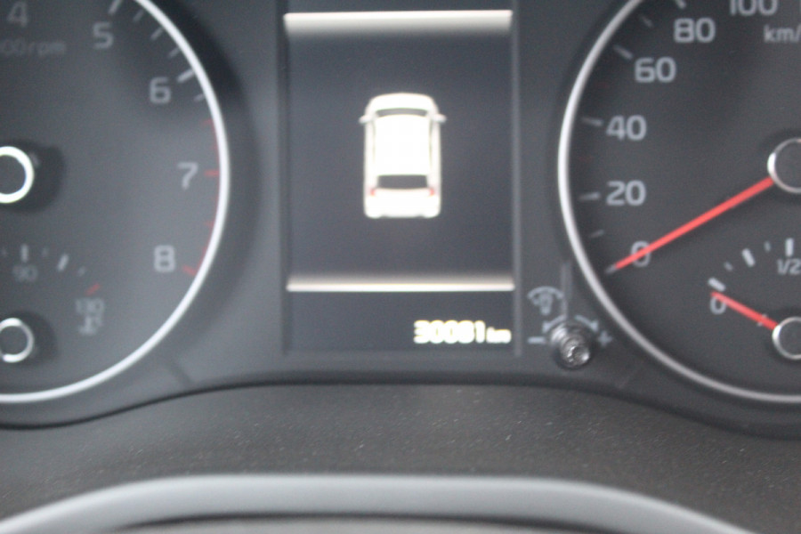 Kia Picanto 1.0-67pk DPi DynamicLine. Kwalitatief erg goed wagen voor jaren zorgeloos rijplezier! Airco, metallic lak, camera, cruise control, elektr. ramen v+a, Android auto/Apple carplay, DAB radio, USB aansl., LM wielen etc