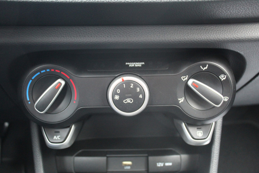 Kia Picanto 1.0-67pk DPi DynamicLine. Kwalitatief erg goed wagen voor jaren zorgeloos rijplezier! Airco, metallic lak, camera, cruise control, elektr. ramen v+a, Android auto/Apple carplay, DAB radio, USB aansl., LM wielen etc