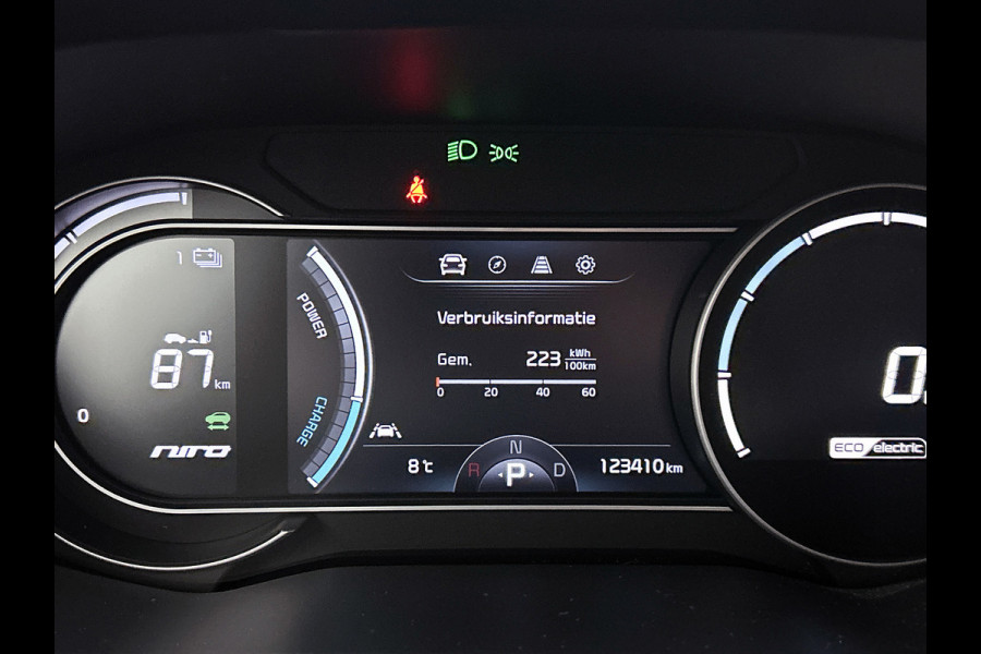 Kia e-Niro DynamicLine 64 kWh (NAVIGATIE, STOEL-/STUURVERWARMING, CARPLAY, 1e EIGENAAR)
