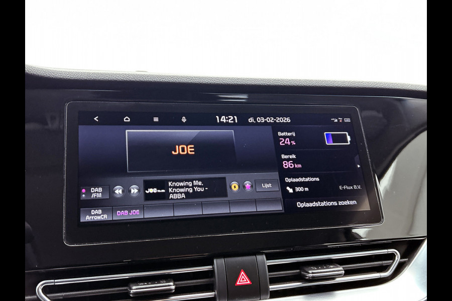 Kia e-Niro DynamicLine 64 kWh (NAVIGATIE, STOEL-/STUURVERWARMING, CARPLAY, 1e EIGENAAR)