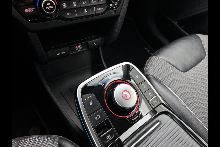 Kia e-Niro DynamicLine 64 kWh (NAVIGATIE, STOEL-/STUURVERWARMING, CARPLAY, 1e EIGENAAR)