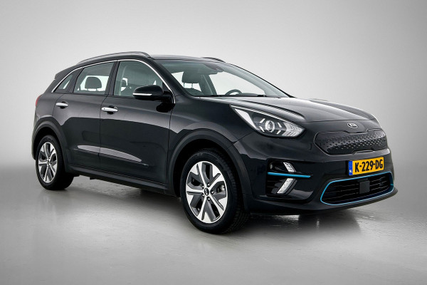 Kia e-Niro DynamicLine 64 kWh (NAVIGATIE, STOEL-/STUURVERWARMING, CARPLAY, 1e EIGENAAR)