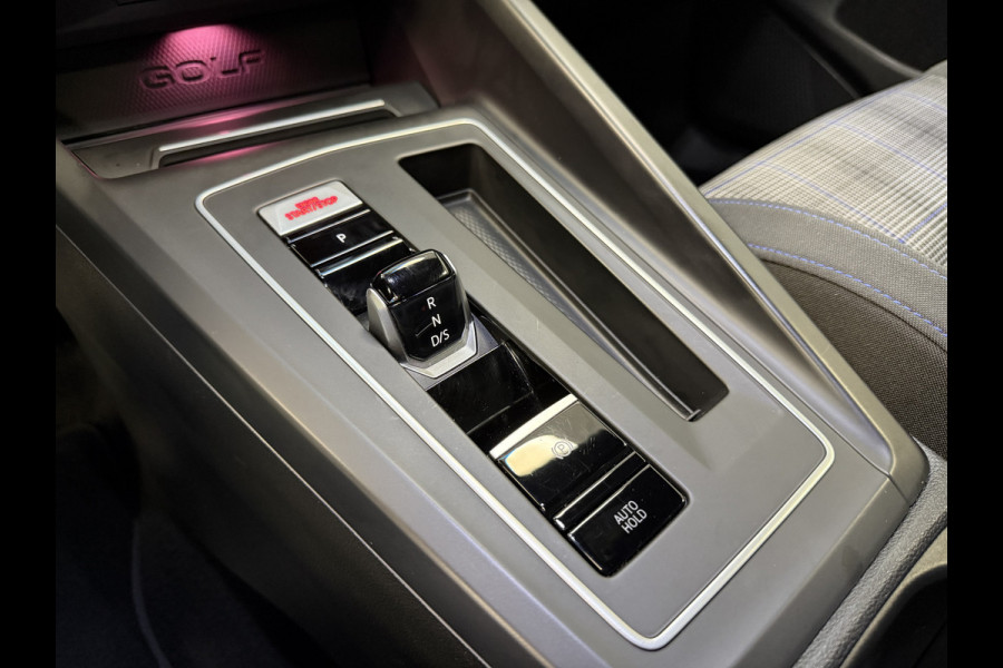 Volkswagen Golf 1.4 eHybrid GTE Full-led Navigatie Stoel/Stuur-verwarming 18'lmv