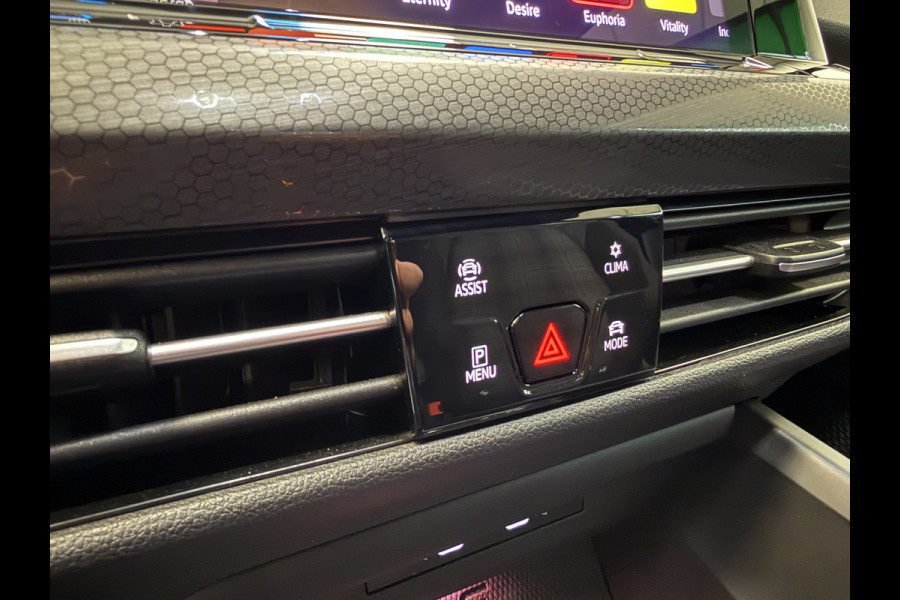 Volkswagen Golf 1.4 eHybrid GTE Full-led Navigatie Stoel/Stuur-verwarming 18'lmv