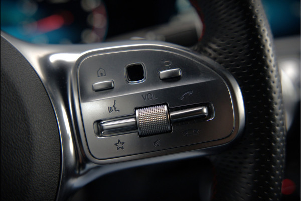 Mercedes-Benz CLA-Klasse Shooting Brake 180 Premium Plus | Stoelverwarming | Parkeersensoren | Navigatie | Cruise Control | Keyless | Ambiance Verlichting | Climate Control