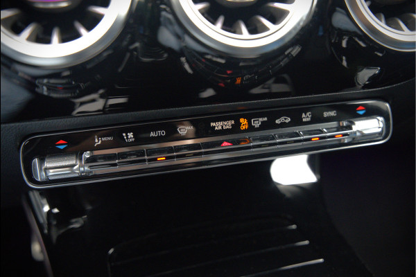 Mercedes-Benz CLA-Klasse Shooting Brake 180 Premium Plus | Stoelverwarming | Parkeersensoren | Navigatie | Cruise Control | Keyless | Ambiance Verlichting | Climate Control