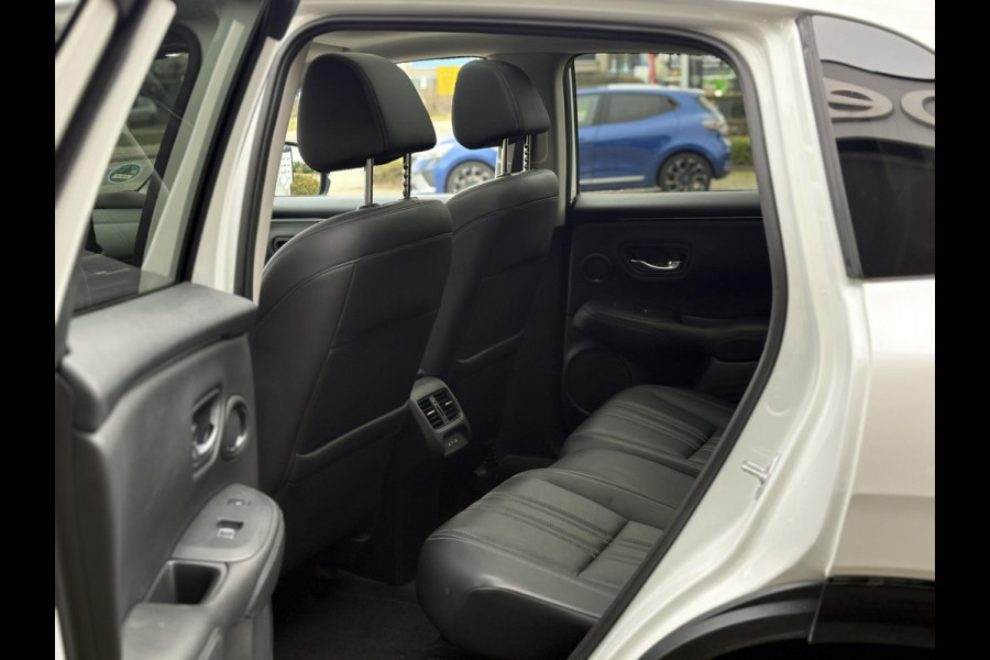 Honda Zr-V 2.0 e:HEV Advance | Pano, Leder, Carplay/Android, Camera, ACC, Stoel+Stuur+Achterb.verw., Trekhaak | Dealeronderhouden|