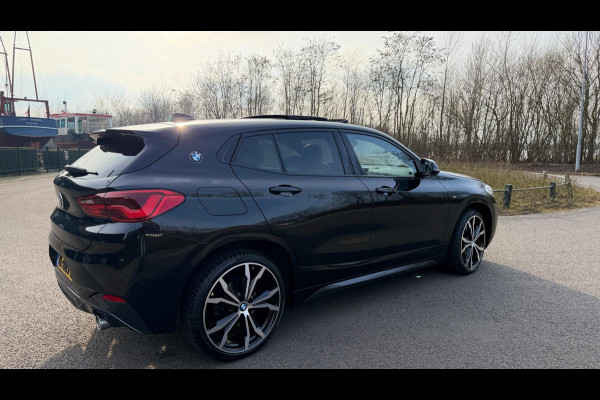 BMW X2 SDrive20i High Exe M-Pakket Panoramadak leer Navi Head-Up Camera
