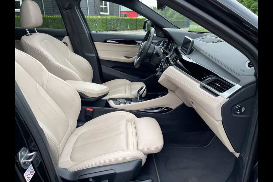 BMW X2 SDrive20i High Exe M-Pakket Panoramadak leer Navi Head-Up Camera