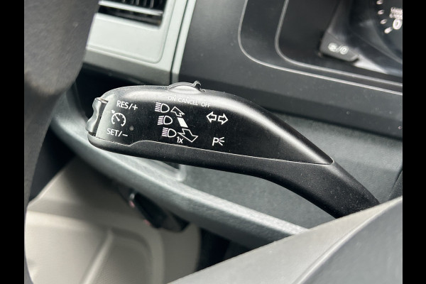 Volkswagen Transporter 2.0 TDI 102 PK TRENDLINE / L2H1 / 1e EIG. / DUBBEL CABINE / TREKHAAK / AIRCO / CRUISE