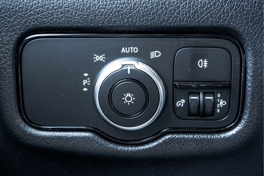 Mercedes-Benz Vito 116 CDI L2H1 Pro | Facelift | 160 PK | Mbux | Navi | Camera | Cruise | Carplay