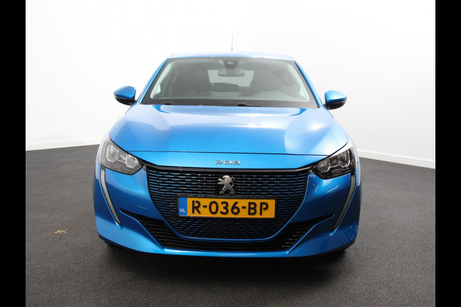 Peugeot e-208 EV Allure 50 kWh Climate control | Cruise control | LED | Camera | Parkeersensor achter | Lane assist | Navigatie | Apple Carplay/ Android Auto
