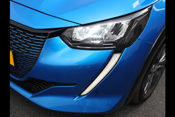 Peugeot e-208 EV Allure 50 kWh Climate control | Cruise control | LED | Camera | Parkeersensor achter | Lane assist | Navigatie | Apple Carplay/ Android Auto