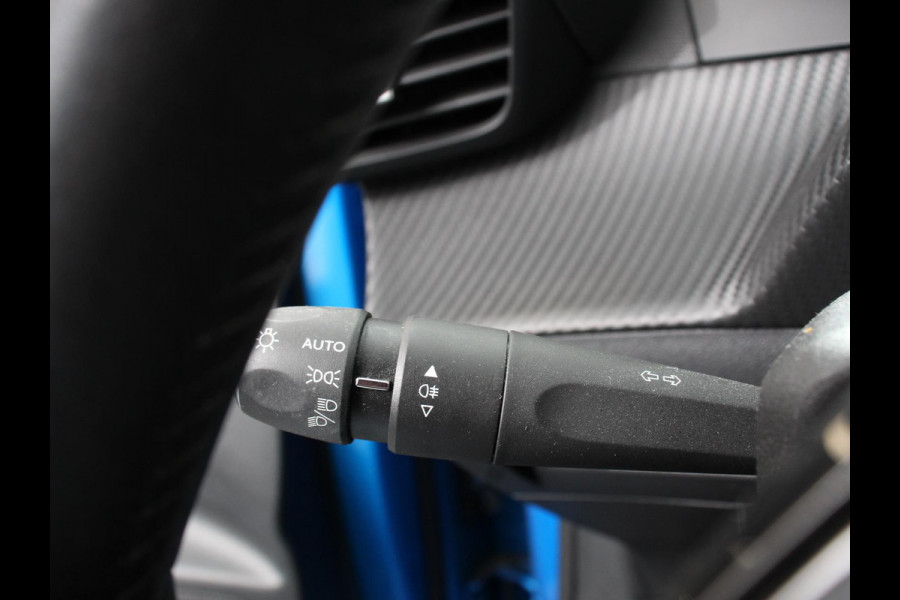 Peugeot e-208 EV Allure 50 kWh Climate control | Cruise control | LED | Camera | Parkeersensor achter | Lane assist | Navigatie | Apple Carplay/ Android Auto