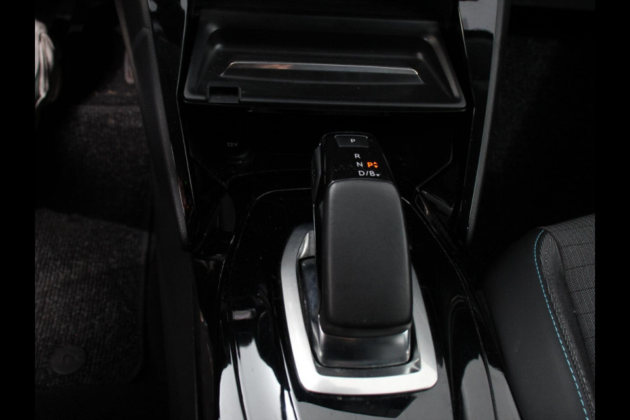 Peugeot e-208 EV Allure 50 kWh Climate control | Cruise control | LED | Camera | Parkeersensor achter | Lane assist | Navigatie | Apple Carplay/ Android Auto