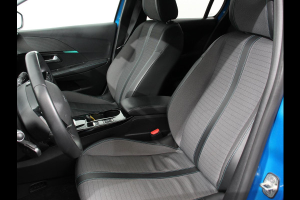 Peugeot e-208 EV Allure 50 kWh Climate control | Cruise control | LED | Camera | Parkeersensor achter | Lane assist | Navigatie | Apple Carplay/ Android Auto