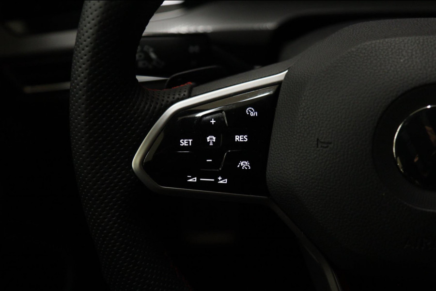 Volkswagen Golf 2.0 TSI GTI 45 JAHRE CLUBSPORT AKRA/NURBURGRINF/PANO/HUD/H-K/VOL