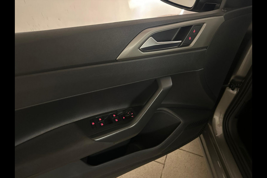 Volkswagen Polo 1.0 TSI Highline CLIMATE CONTROL STOELVERW APPLE CARPLAY PARKEERSENSOREN