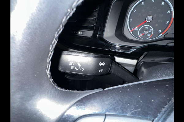 Volkswagen Polo 1.0 TSI Highline CLIMATE CONTROL STOELVERW APPLE CARPLAY PARKEERSENSOREN