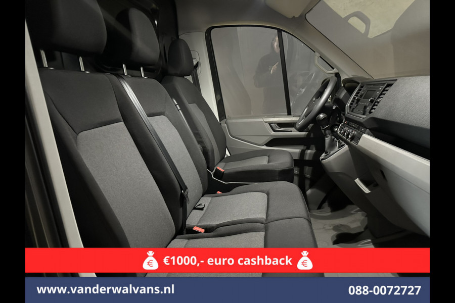 Volkswagen Crafter 2.0 TDI 140pk L3H3 L2H2 Euro6 Airco | Cruisecontrol | 3000kg Trekhaak | Camera Bijrijdersbank