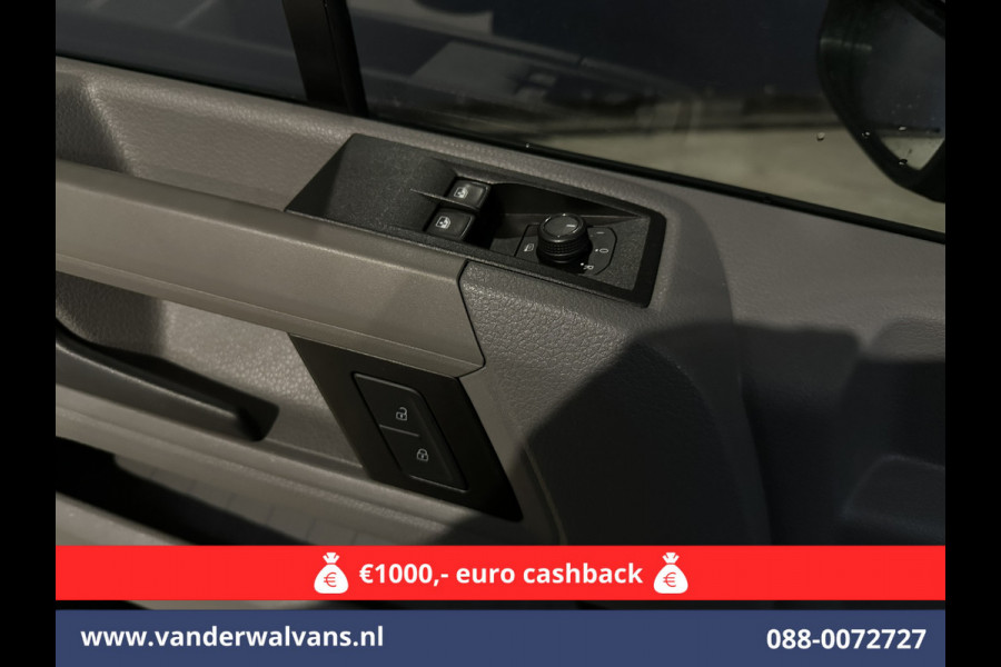 Volkswagen Crafter 2.0 TDI 140pk L3H3 L2H2 Euro6 Airco | Cruisecontrol | 3000kg Trekhaak | Camera Bijrijdersbank