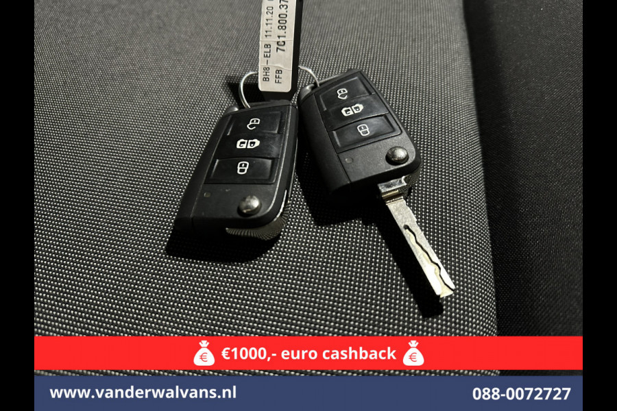 Volkswagen Crafter 2.0 TDI 140pk L3H3 L2H2 Euro6 Airco | Cruisecontrol | 3000kg Trekhaak | Camera Bijrijdersbank