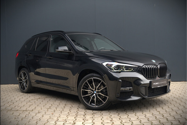 BMW X1 xDrive25e Business Ed. Plus M Sport | Adaptive Cruise Control | Leer | Keyless | Camera | Stuurverwarming | Stoelverwarming | Trekhaak | Shadow line | DAB | HIFI | Automaat | PDC | Navigatie |