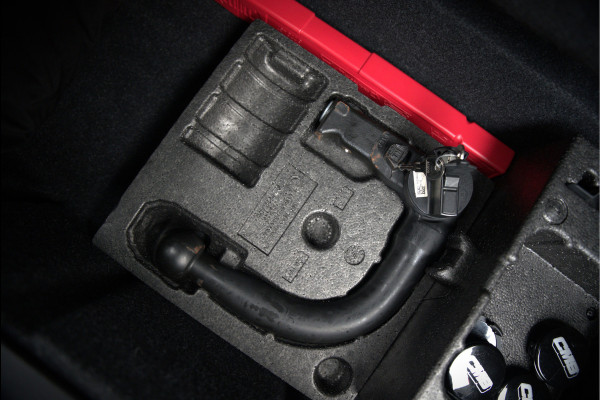 BMW X1 xDrive25e Business Ed. Plus M Sport | Adaptive Cruise Control | Leer | Keyless | Camera | Stuurverwarming | Stoelverwarming | Trekhaak | Shadow line | DAB | HIFI | Automaat | PDC | Navigatie |