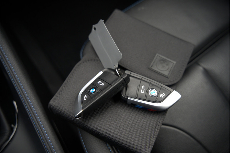 BMW X1 xDrive25e Business Ed. Plus M Sport | Adaptive Cruise Control | Leer | Keyless | Camera | Stuurverwarming | Stoelverwarming | Trekhaak | Shadow line | DAB | HIFI | Automaat | PDC | Navigatie |