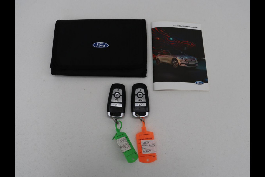 Ford Mustang Mach-E Extended RWD 98 kWh | SOH 92% | Panoramadak | Leder | 360 Camera | Stoelverwarming | B&O Sound | Adaptive cruise | Park Assist | Keyless