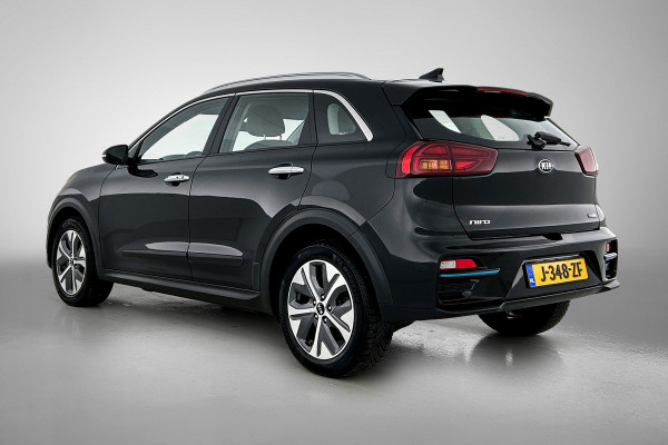 Kia e-Niro DynamicLine 64 kWh (NAVIGATIE, STOEL-/STUURVERWARMING, ADAPTIVE CRUISE, CARPLAY, 1e EIGENAAR)
