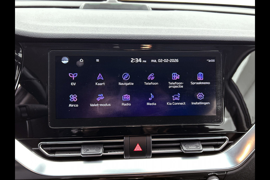 Kia e-Niro DynamicLine 64 kWh (NAVIGATIE, STOEL-/STUURVERWARMING, ADAPTIVE CRUISE, CARPLAY, 1e EIGENAAR)