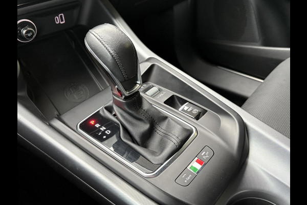 Alfa Romeo Tonale 1.3T PHEV Edizione Speciale 280pk! | Volle uitrusting! | Lederen bekleding | 360 graden Camera | Stoelverwarming/ventilatie | Adaptive cruise control | Schakelflippers |