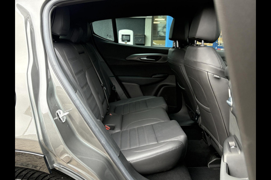 Alfa Romeo Tonale 1.3T PHEV Edizione Speciale 280pk! | Volle uitrusting! | Lederen bekleding | 360 graden Camera | Stoelverwarming/ventilatie | Adaptive cruise control | Schakelflippers |