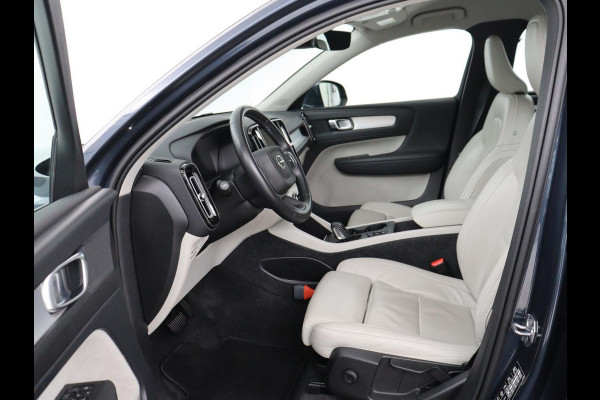 Volvo XC40 1.5 T4 Recharge Inscription Expression | Leder | Trekhaak | Adaptive cruise | Side Assist | Carplay | Navigatie | Full LED | Parkeerverwarming | Climate control | Parkeerhulp | PHEV | Plug In