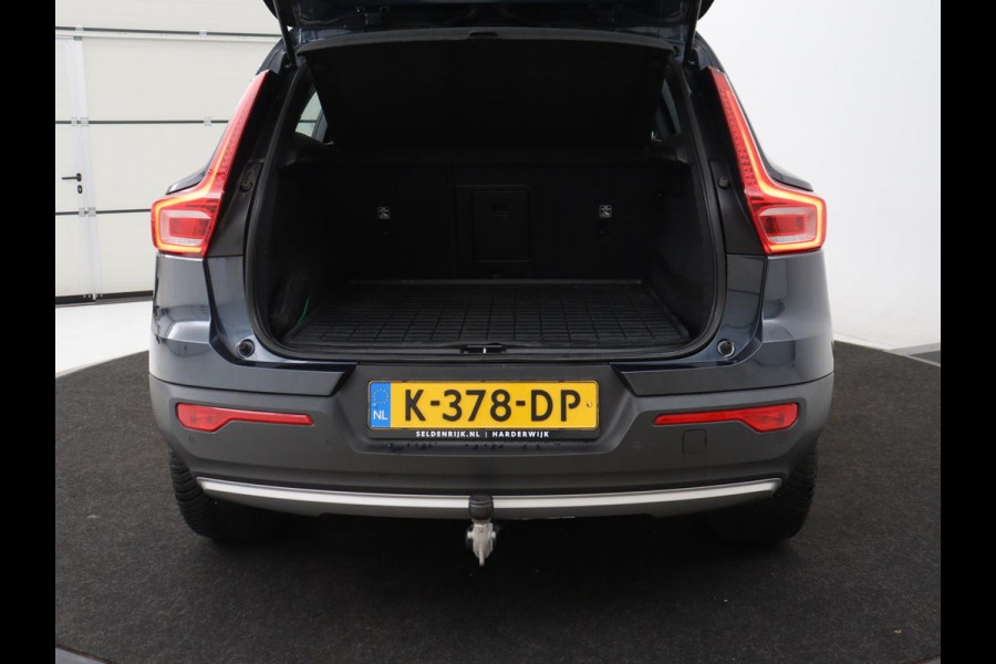 Volvo XC40 1.5 T4 Recharge Inscription Expression | Leder | Trekhaak | Adaptive cruise | Side Assist | Carplay | Navigatie | Full LED | Parkeerverwarming | Climate control | Parkeerhulp | PHEV | Plug In