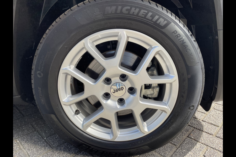 Jeep Renegade 1.5T e-Hybrid Limited (Stoel-/- stuurwiel verwarming - Camera - Keyless Entry - Navigatie - Automatische Airco - LED - Parkeerse