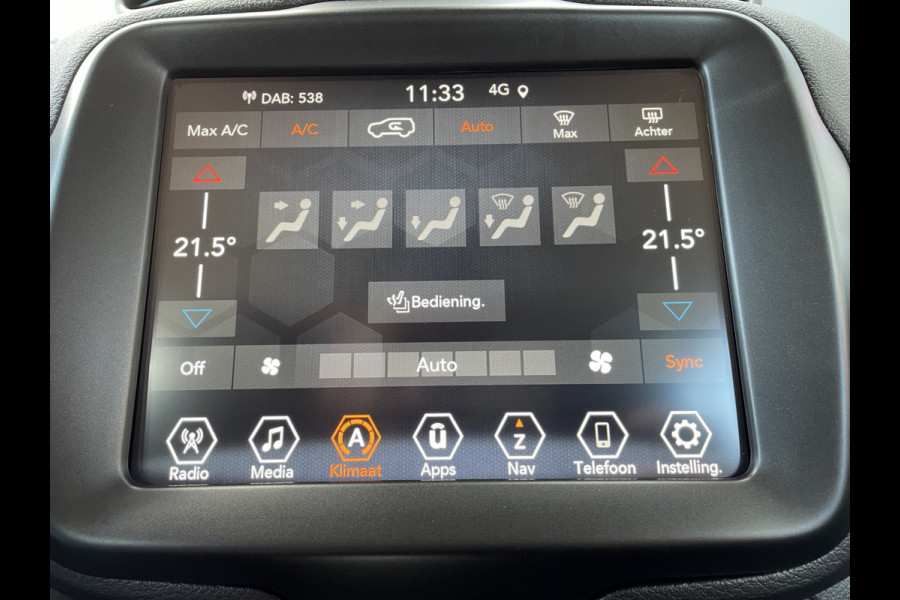 Jeep Renegade 1.5T e-Hybrid Limited (Stoel-/- stuurwiel verwarming - Camera - Keyless Entry - Navigatie - Automatische Airco - LED - Parkeerse