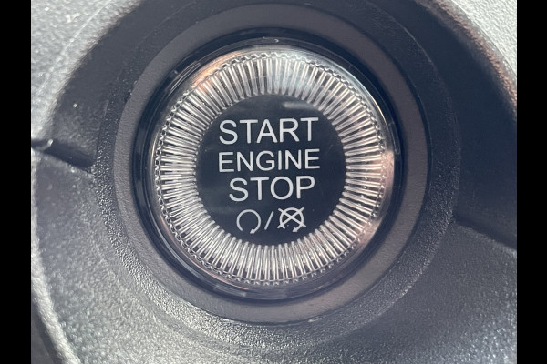 Jeep Renegade 1.5T e-Hybrid Limited (Stoel-/- stuurwiel verwarming - Camera - Keyless Entry - Navigatie - Automatische Airco - LED - Parkeerse