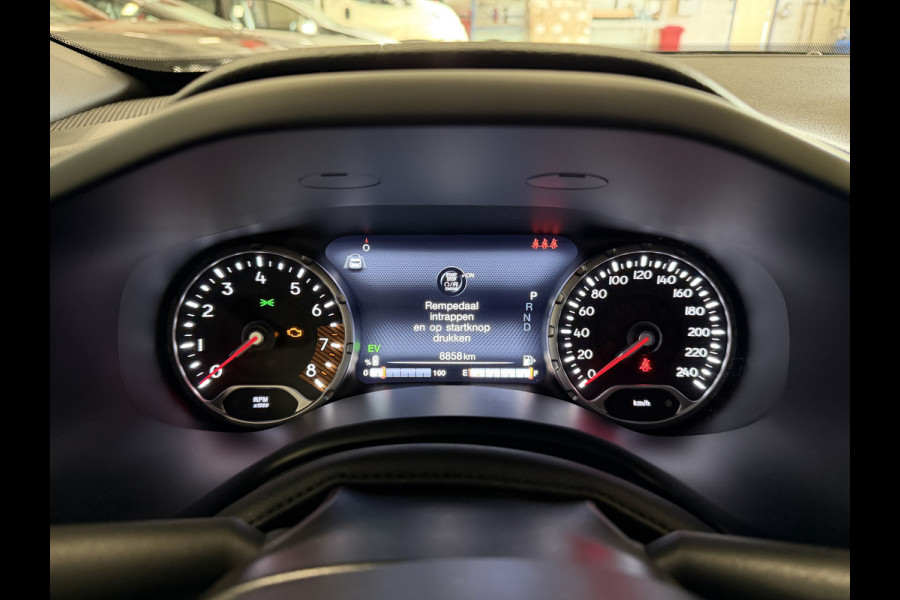 Jeep Renegade 1.5T e-Hybrid Limited (Stoel-/- stuurwiel verwarming - Camera - Keyless Entry - Navigatie - Automatische Airco - LED - Parkeerse