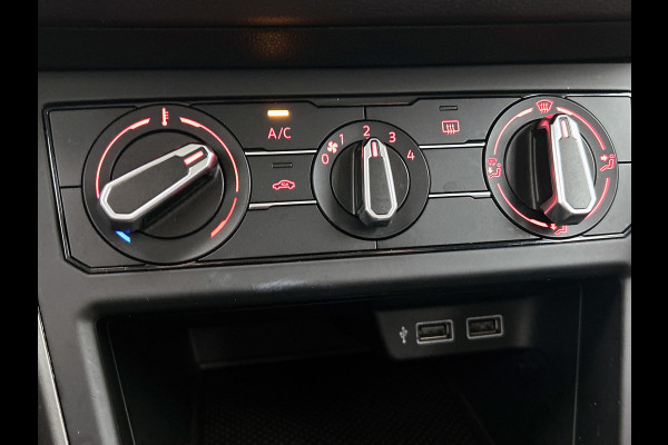 Volkswagen Polo 1.0 TSI Comfortline (DIGITALE COCKPIT, NAVIGATIE, CARPLAY, PARKEERSENSOREN, 1e EIGENAAR, GOED ONDERHOUDEN)