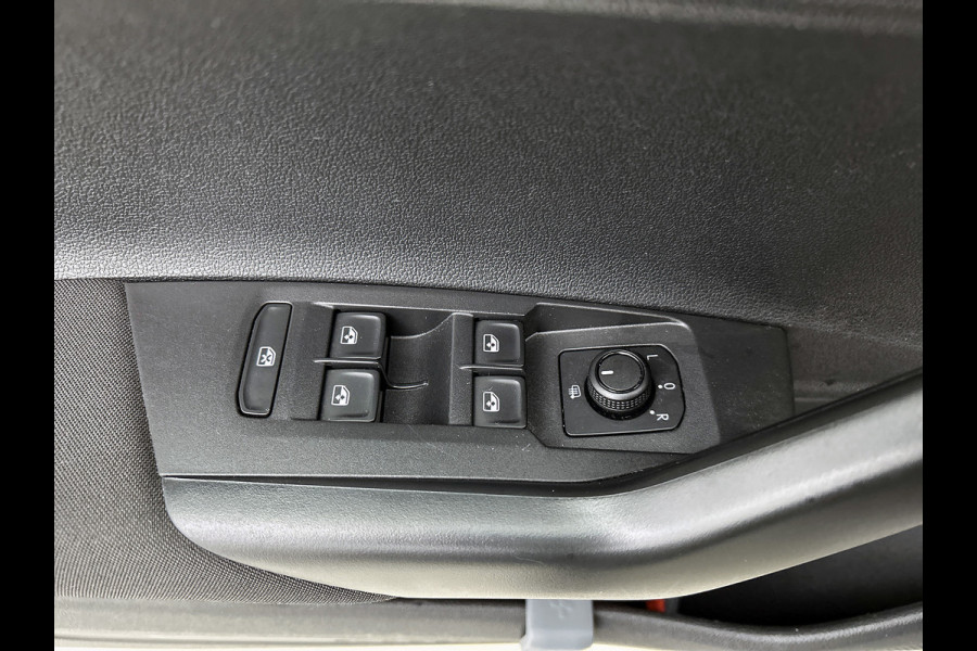 Volkswagen Polo 1.0 TSI Comfortline (DIGITALE COCKPIT, NAVIGATIE, CARPLAY, PARKEERSENSOREN, 1e EIGENAAR, GOED ONDERHOUDEN)