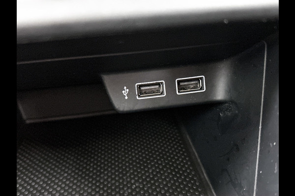 Volkswagen Polo 1.0 TSI Comfortline (DIGITALE COCKPIT, NAVIGATIE, CARPLAY, PARKEERSENSOREN, 1e EIGENAAR, GOED ONDERHOUDEN)