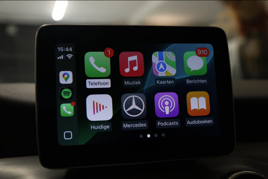 Mercedes-Benz CLA-Klasse 180 Business Solution AMG NAP/PANO/CARPLAY/CAM/STOELVER/VOL