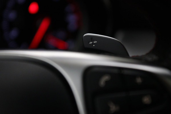 Mercedes-Benz CLA-Klasse 180 Business Solution AMG NAP/PANO/CARPLAY/CAM/STOELVER/VOL