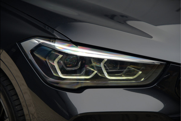 BMW X1 xDrive25e Business Ed. Plus M Sport | Adaptive Cruise Control | Leer | Keyless | Camera | Stuurverwarming | Stoelverwarming | Trekhaak | Shadow line | DAB | HIFI | Automaat | PDC | Navigatie |