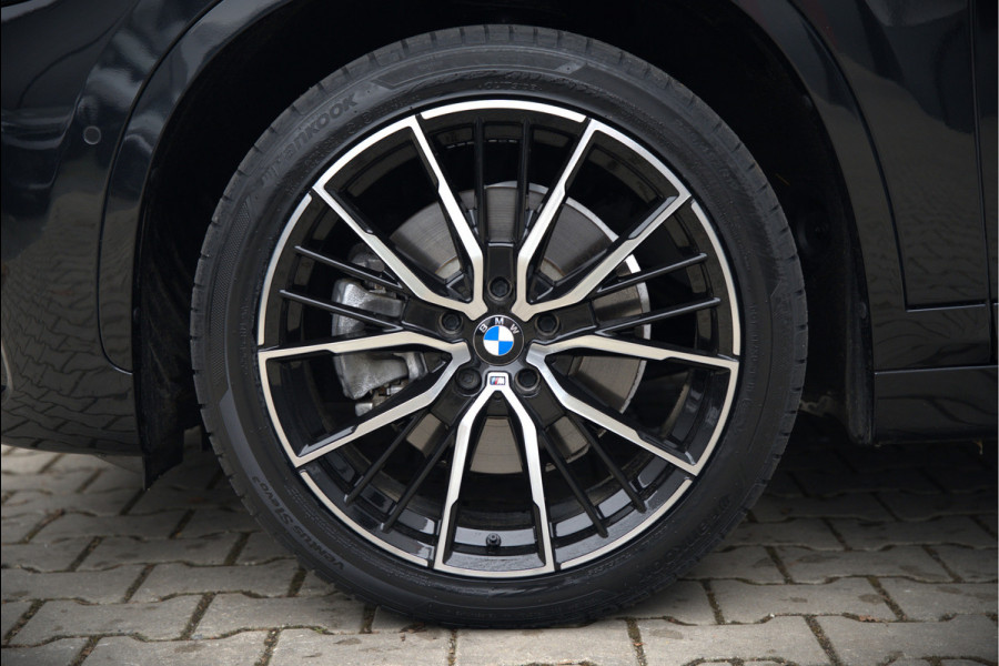 BMW X1 xDrive25e Business Ed. Plus M Sport | Adaptive Cruise Control | Leer | Keyless | Camera | Stuurverwarming | Stoelverwarming | Trekhaak | Shadow line | DAB | HIFI | Automaat | PDC | Navigatie |